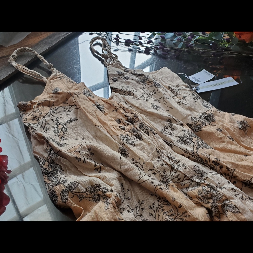 NWT O'Neill Floral Beachy Linen Sun Dress - Picture 3 of 9